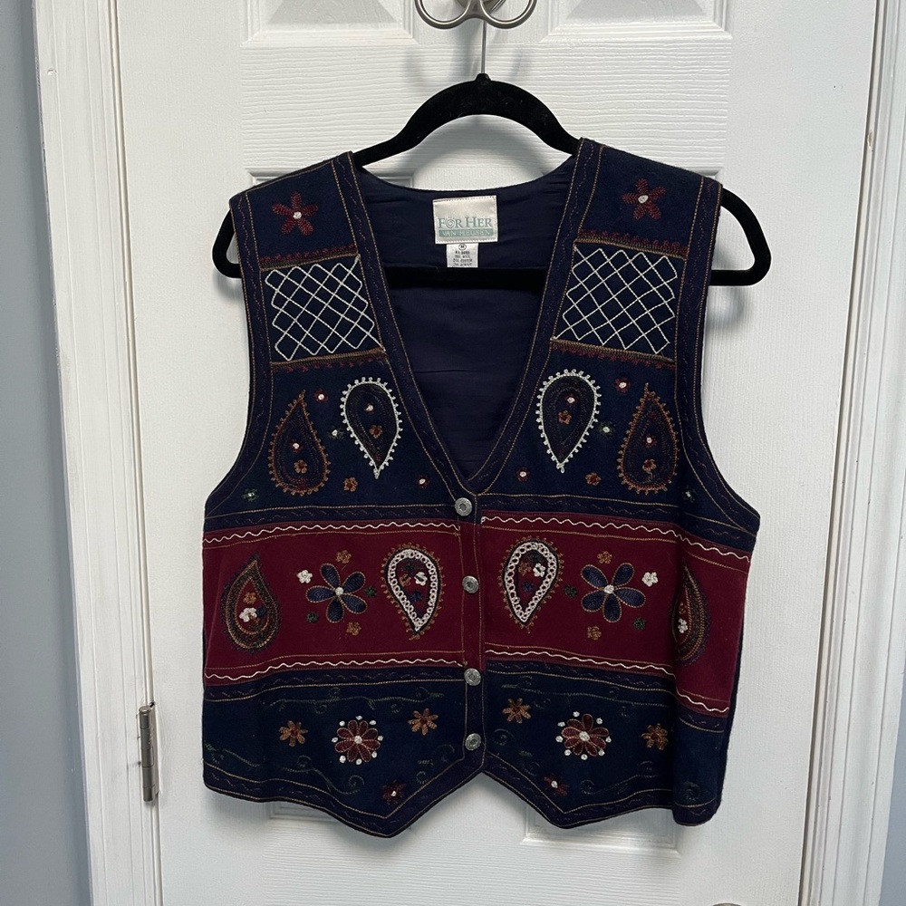 Vintage Van Heusen Medium Boho embroidered Wool Blend Vest Grandmacore